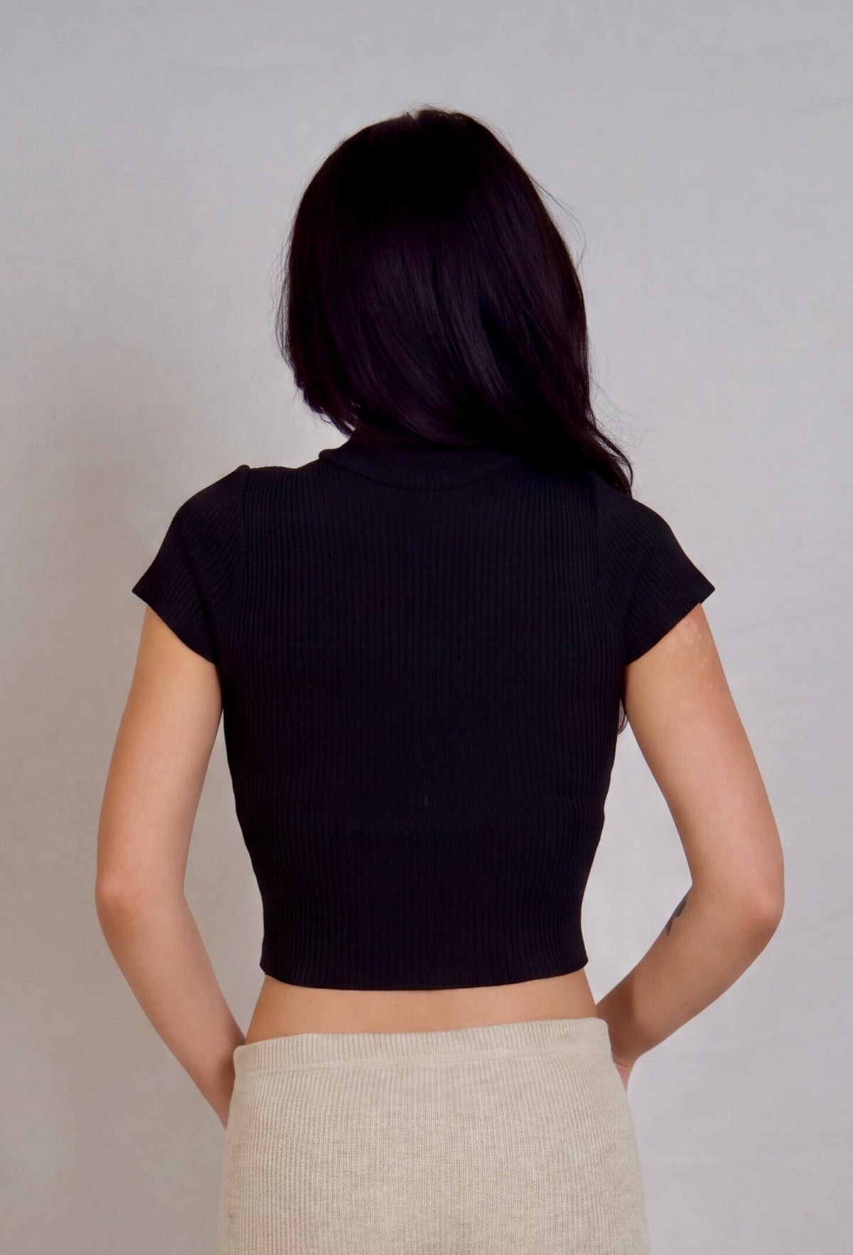 The Form Crop Short Sleeve rib knit - ink black - designed and made by The Knit House LA