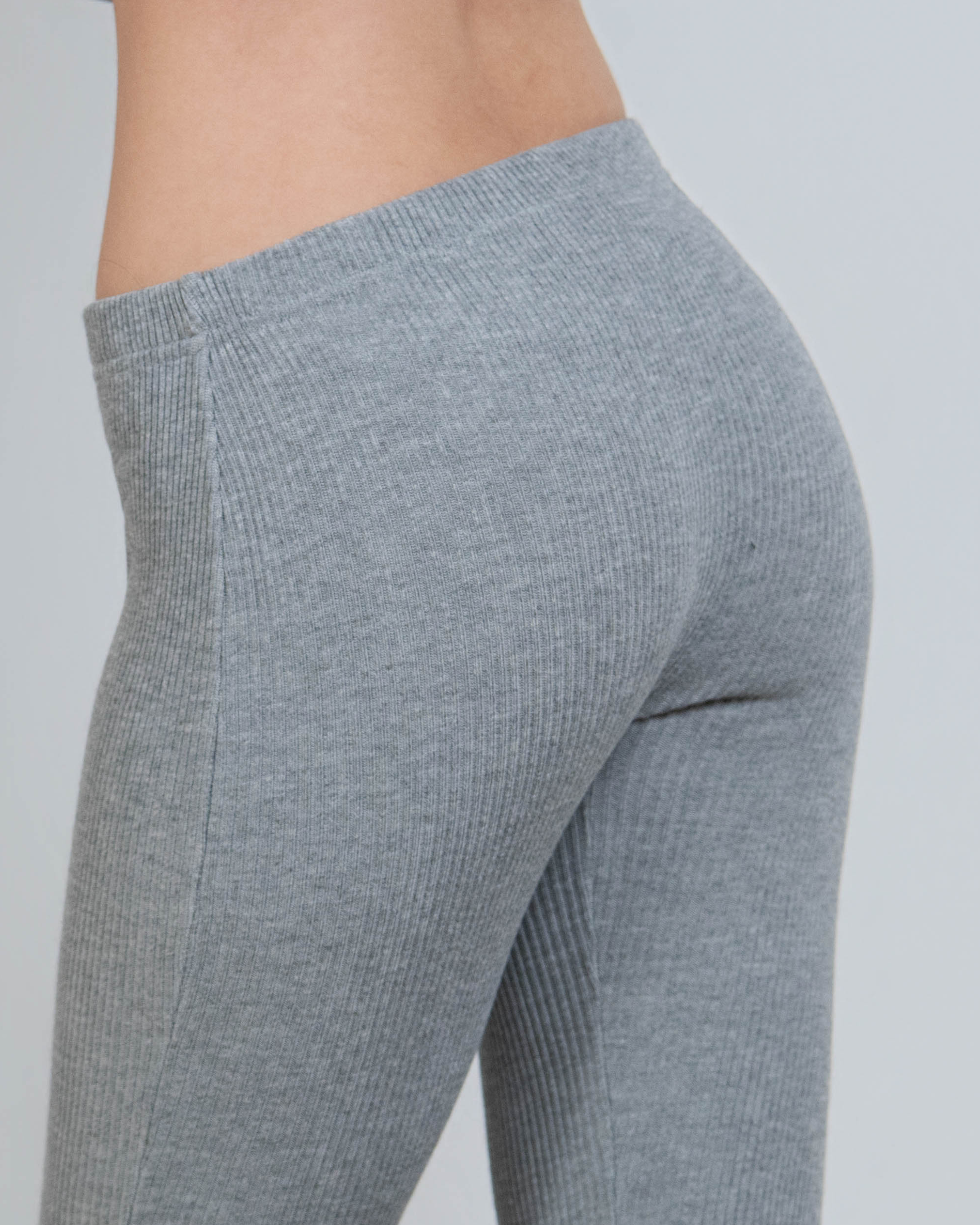The Sculpt Slit Capri